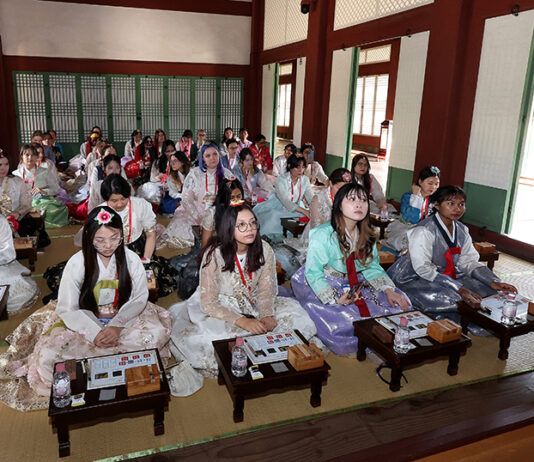 ‘한국어 열풍 더 세졌다’…네팔 등 15개국에 세종학당 새로 문 열어