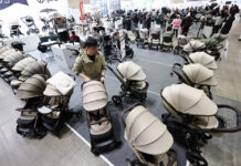 3자녀 이상 다자녀 가구 공항 우선출국…6월 ‘패스트트랙’ 도입
