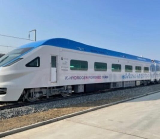 국토부, 친환경 K-수소열차 실증 시작…2028년 상용화 목표